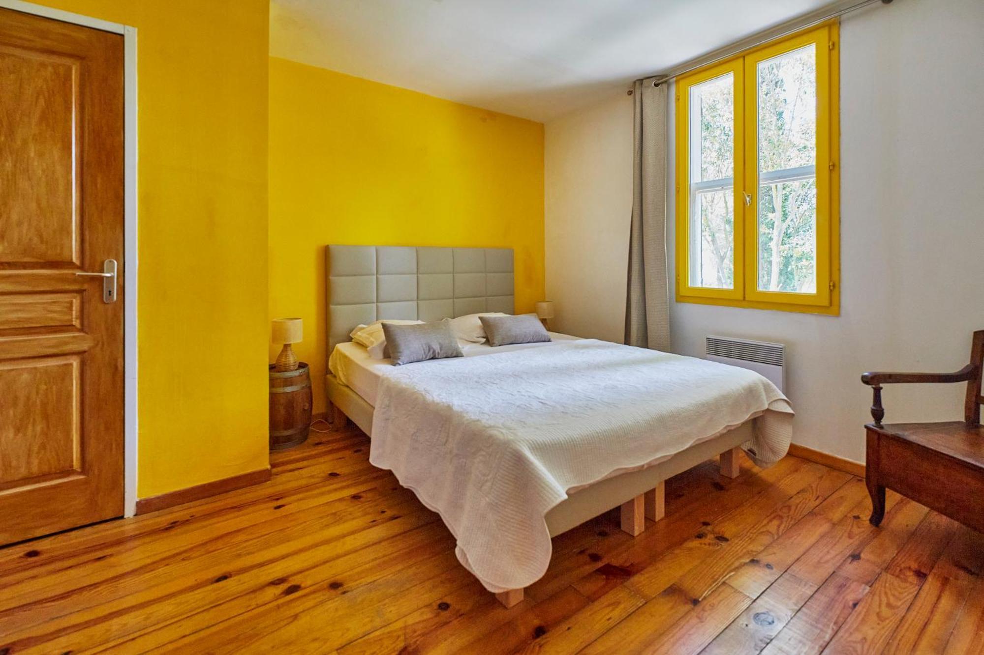 Mas Du Versadou, Dans Un Espace Naturel Protege, Piscine Couverte Chauffee Toute L'Annee, Spa Et Salle De Jeux Saint-Gilles  Room photo